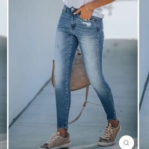 Vervet Tanner High Rise Distressed Skinny by Vici